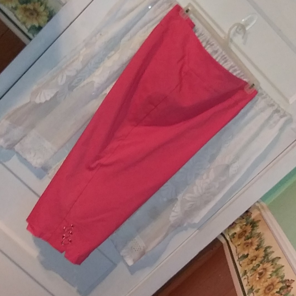Womens capri. *0092*